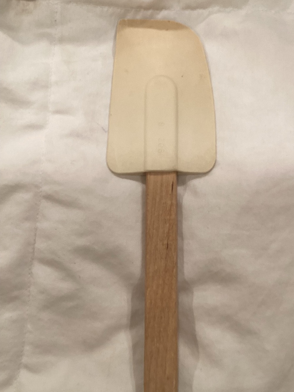 VTG Rubbermaid heat resistant Spatula/bown scraper Natural Wood